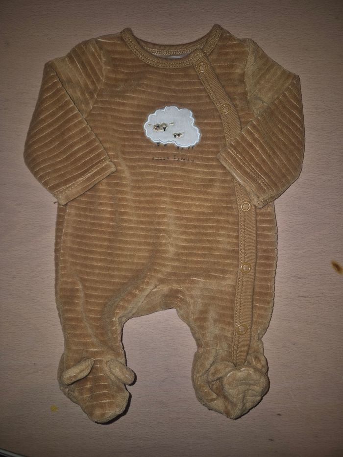 Lot de pyjamas pilous (hiver) tailles naissance - photo numéro 2