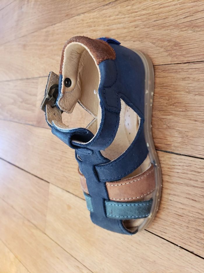Chaussures garçon pointure 22 - photo numéro 3