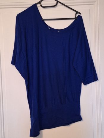 Pull asymétrique manches chauve-souris