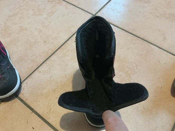 Botte de neige fille pointure 22 - photo numéro 8