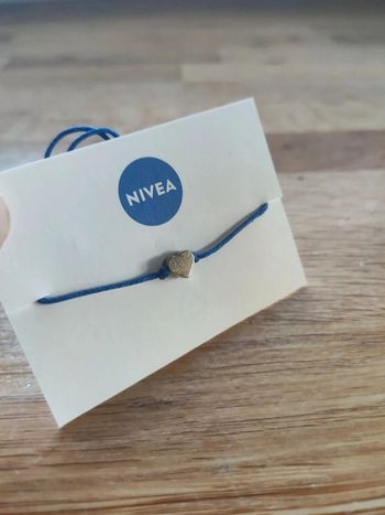 Bracelet élastiqué bleu cœur