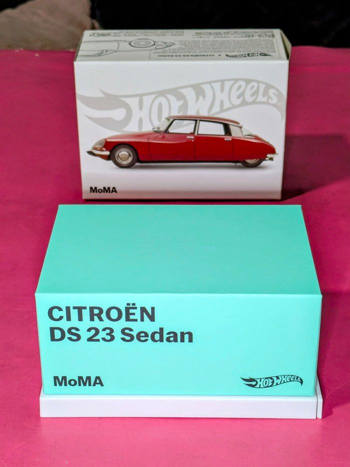 Hot Wheels Citroën DS 23 Sedan - photo numéro 5