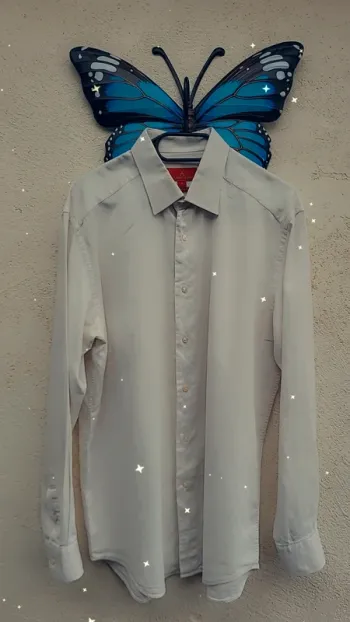 Chemise légère.