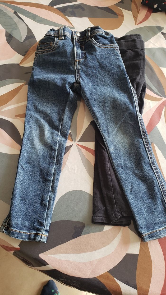 2 pantalons 3 ans fille - photo numéro 2