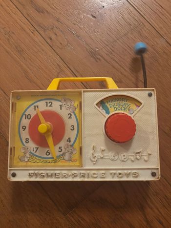 Boîte à musique vintage Fisher Price