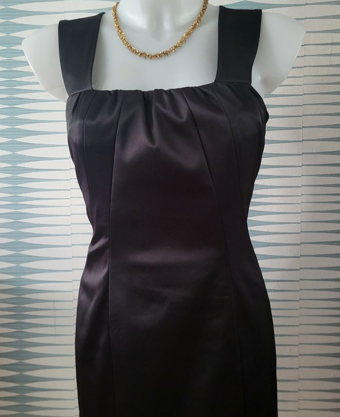 Robe cocktail noire satinée en excellent état taille 38 Caroll - photo numéro 2