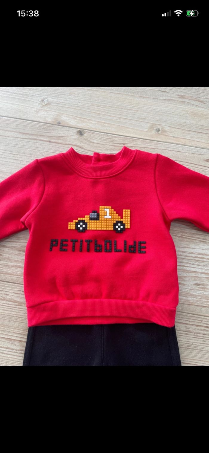 Ensemble petit bolide 6 mois - photo numéro 2