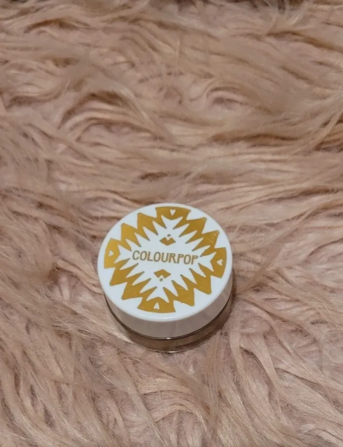 Crème shadow colourpop