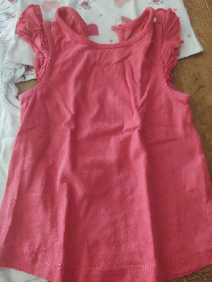Lot 6 t shirts 12 mois - photo numéro 2