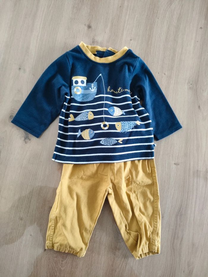 Ensemble t-shirt + pantalon