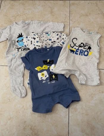 Ensemble bodies / pyjamas