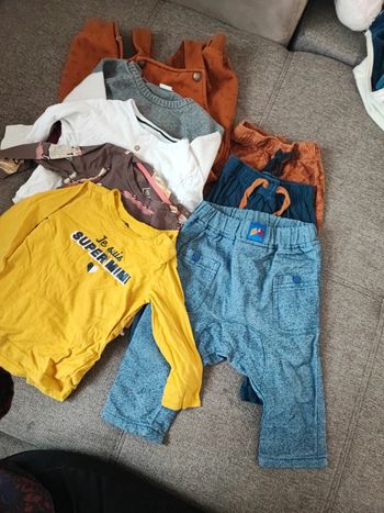 Lot vêtements 12 mois