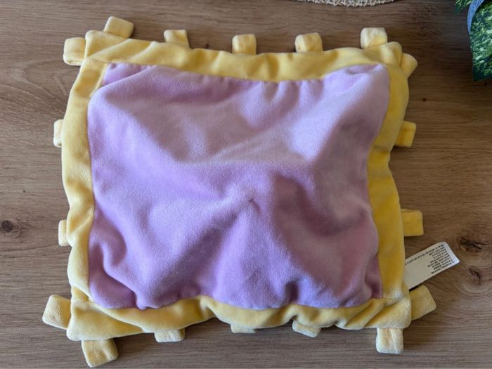 Doudou plat rose jaune Minnie mouse Disney Parks - photo numéro 3