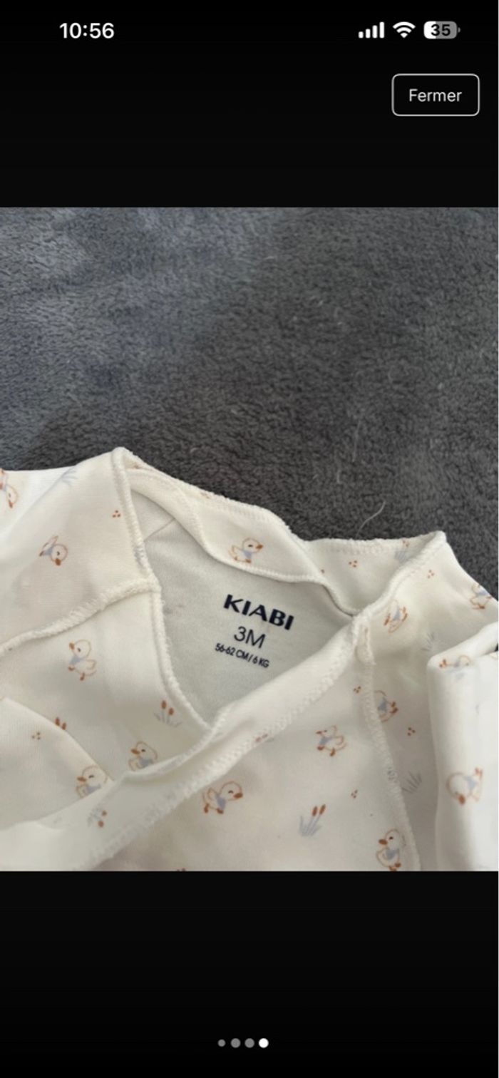 Ensemble bodie + bas , taille 3 mois , neuf - photo numéro 4