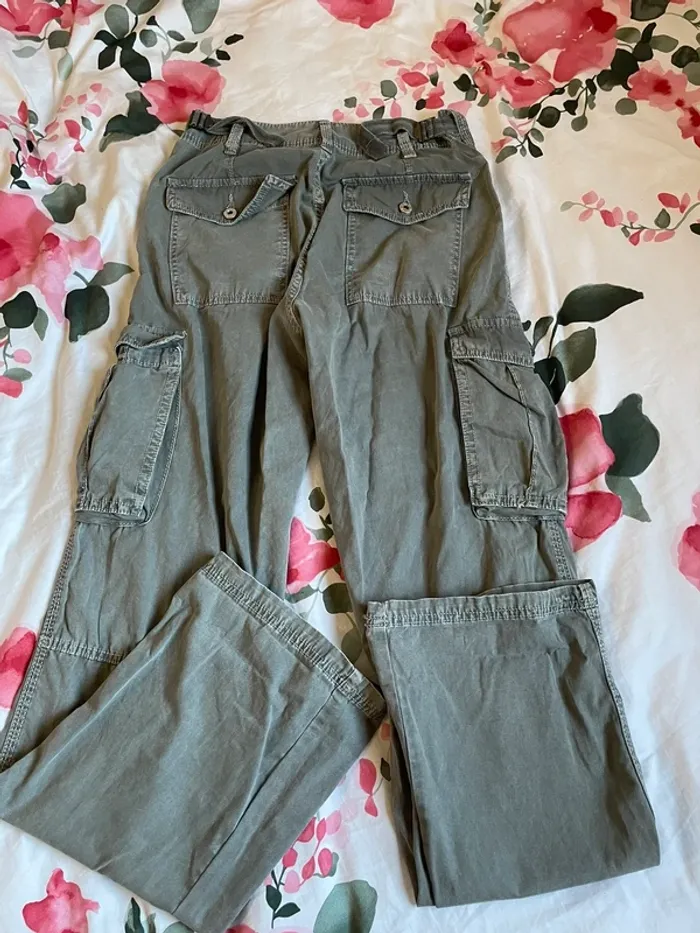 Pantalon Cargo Gris Bershka - photo numéro 2