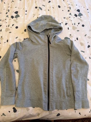 Sweat Nike à capuche zippé