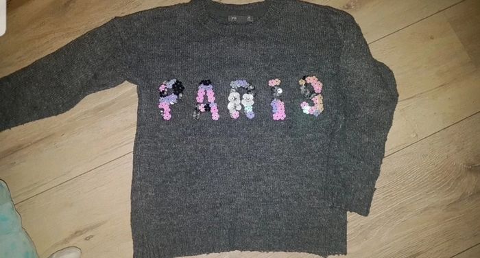Pull hiver fille gris Paris sequins 7/8 ans