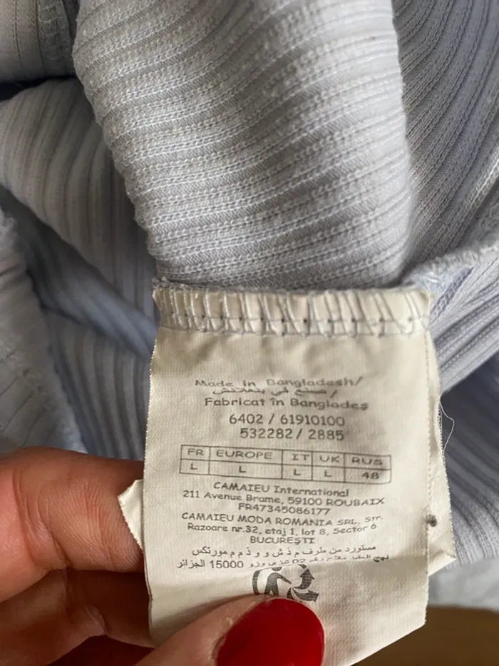 Débardeur col V bouton bleu clair Camaïeu court taille L - photo numéro 6