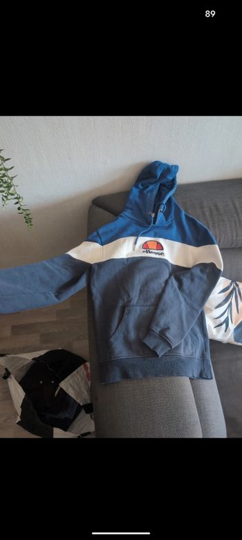 Sweat à capuche ellesse taille S