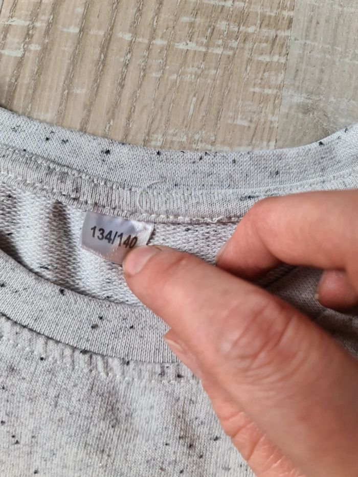 Pull gris - photo numéro 2