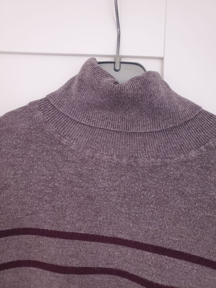 Pull gris à rayures - photo numéro 2