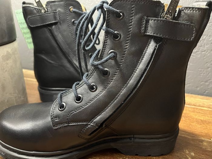 Bottines Pom D’Api neuves tout en cuir - photo numéro 2