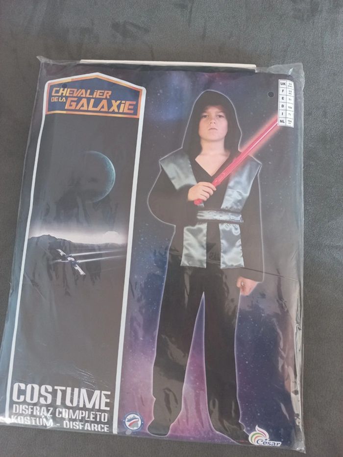 Deguisement chevalier de la galaxie 3/5 ans césar