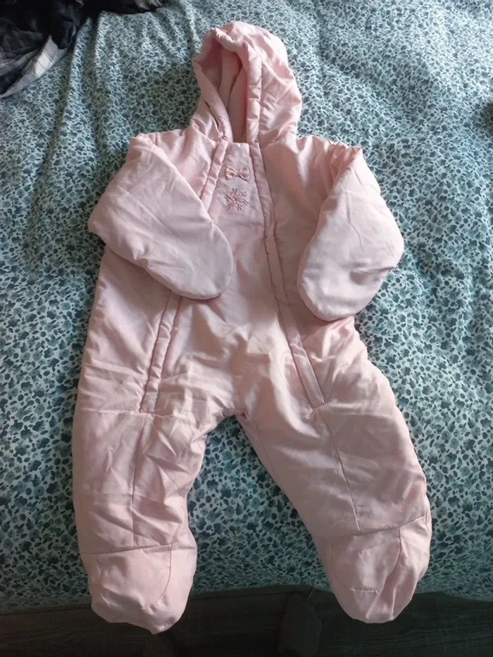Combinaison rose bébé grain de blé