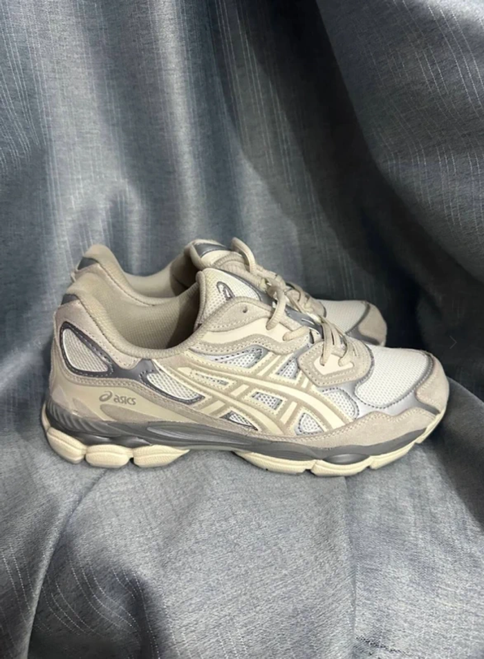 Baskets Asics Gel NYC Taille 37.5 - photo numéro 5