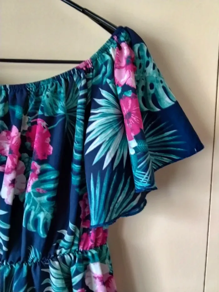 Robe dos nu Marque Shein (A229) - photo numéro 2