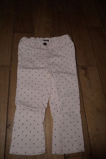 Splendide pantalon slim rose à cœurs taille 18 Mois Neuf 4€