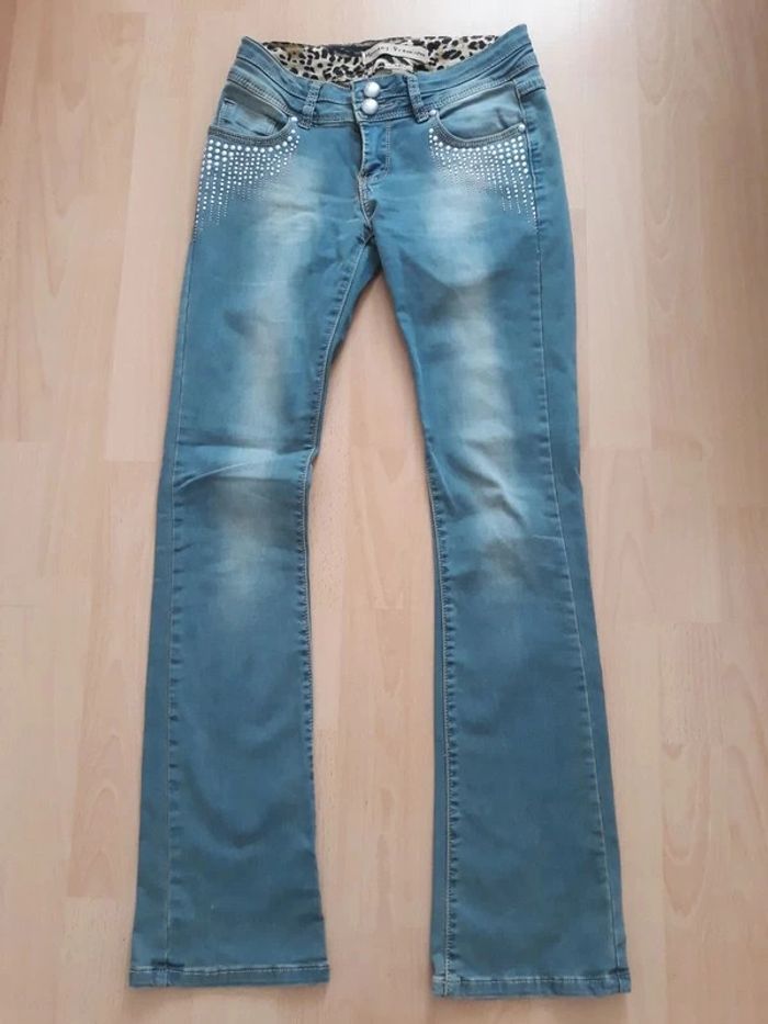 🎀 Pantalon Jean neuf taille 38