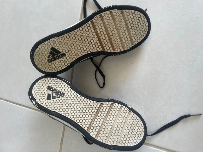 Basket adidas - photo numéro 3