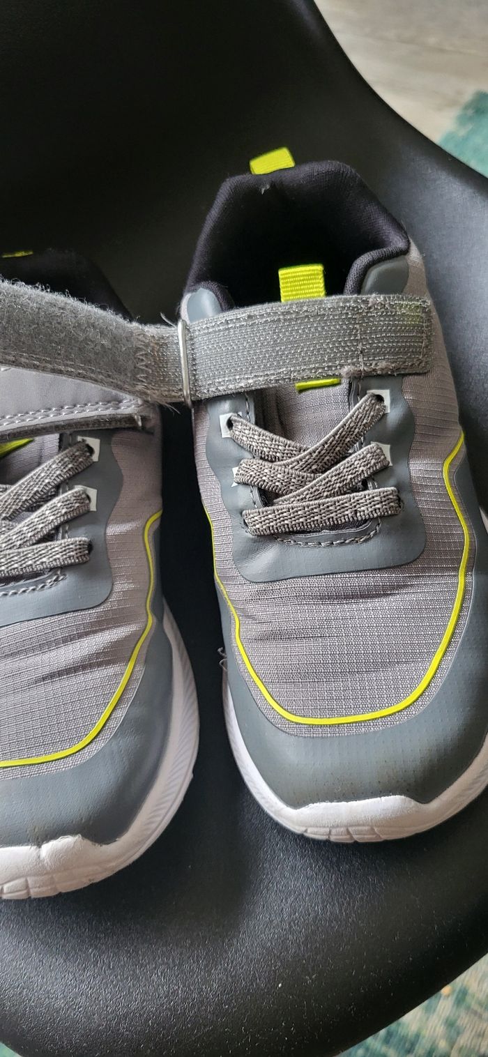 Baskets Tex grises et jaunes. Pointure 29 - photo numéro 4