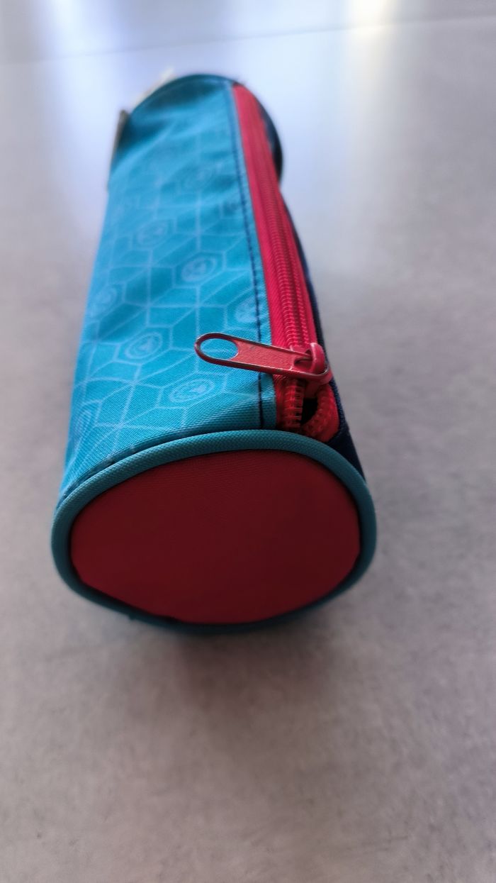 Trousse beyblade - photo numéro 3