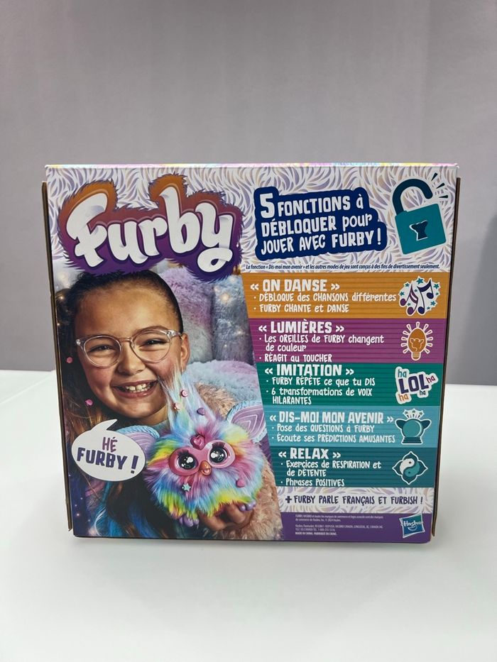 Furby Tie Dye, 15 accessoires, peluche interactive - photo numéro 2