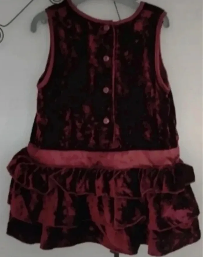 Magnifique robe bordeaux irisé à volants et petits noeuds de décoration H&M taille 6-9 mois - photo numéro 3