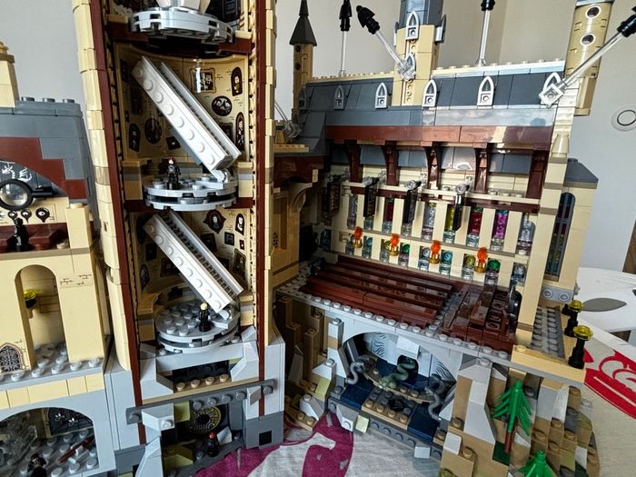Lego Harry Potter château de pouddlard - photo numéro 8
