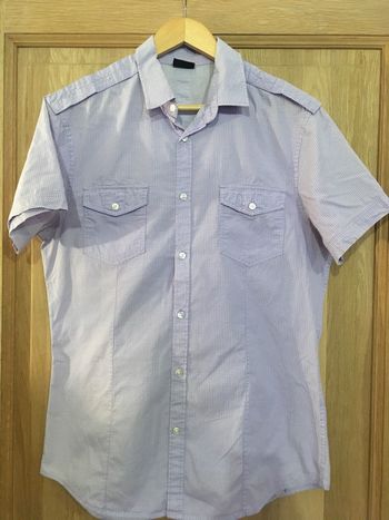 Chemise manches courtes homme H&M carreaux mauve blanc