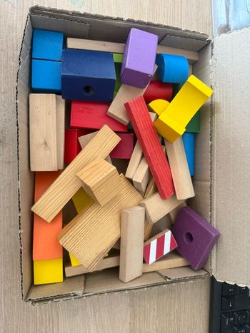 Lot de cubes en bois