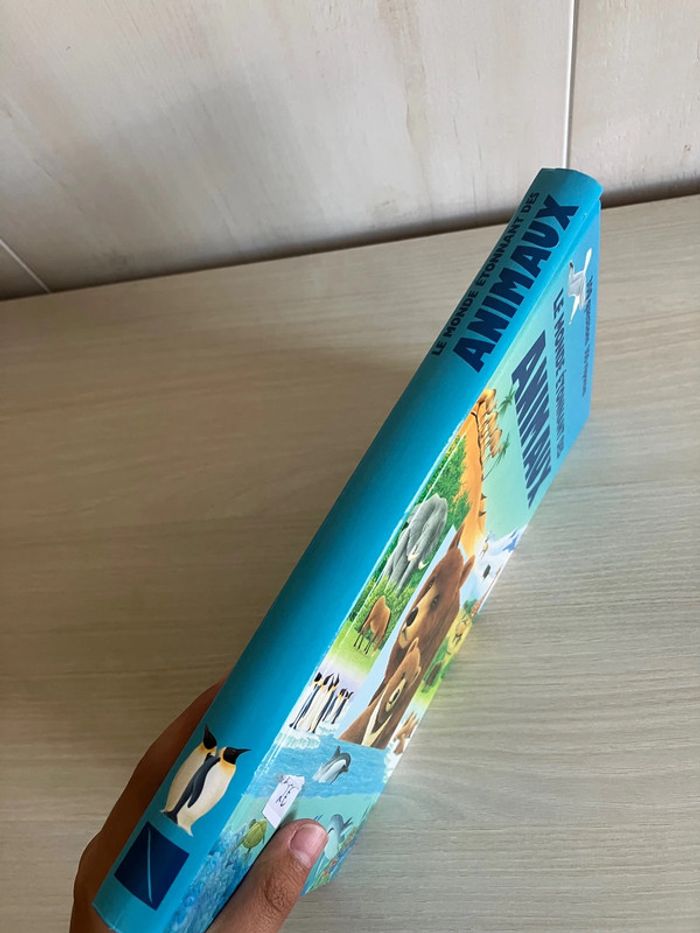 Livre enfant "Le monde étonnant des animaux – 300 questions/réponses - photo numéro 3