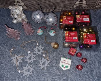 Lot boules de Noël et décorations