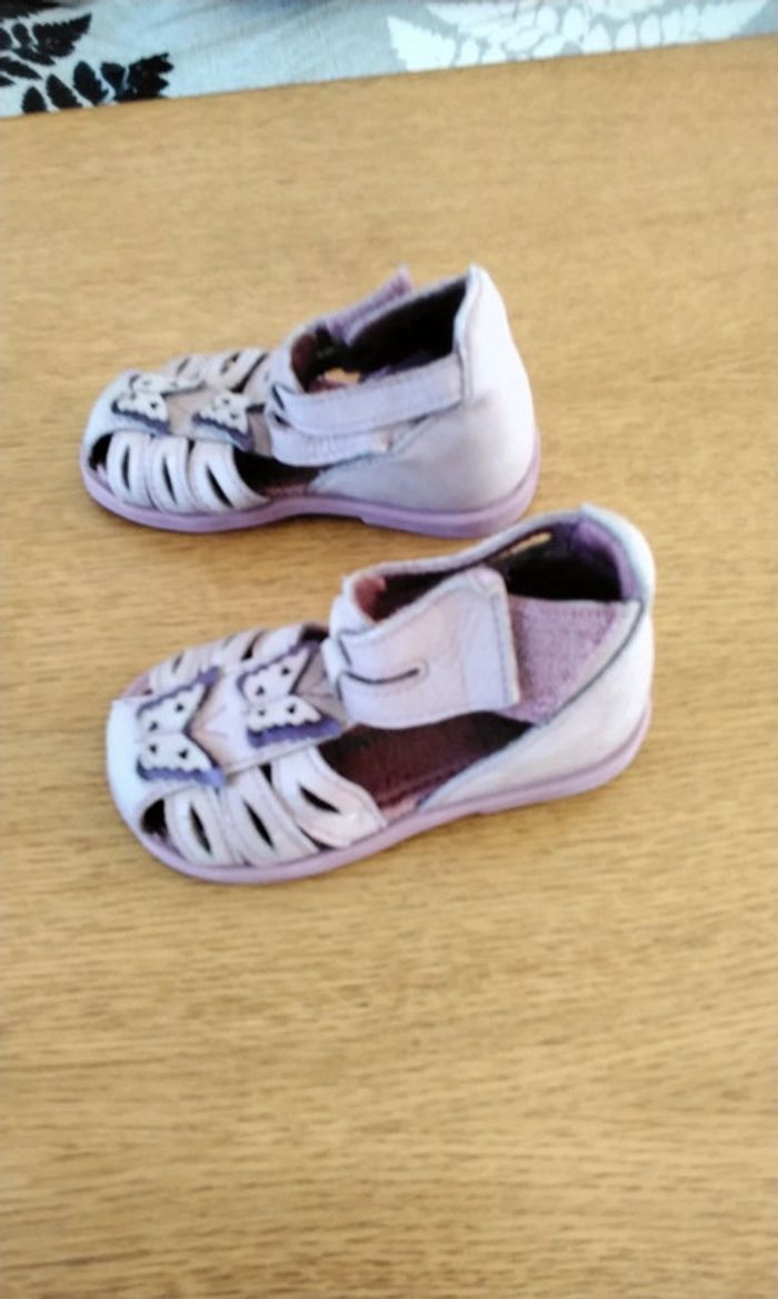 Sandale,  rose et mauve,  papillons,  Vertbaudet , pointure 20 - photo numéro 2