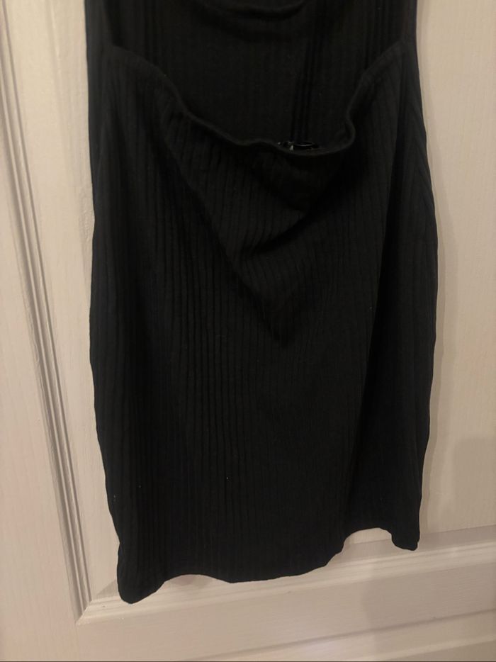 Robe moulante dos nu pretty Little thing  s - photo numéro 4