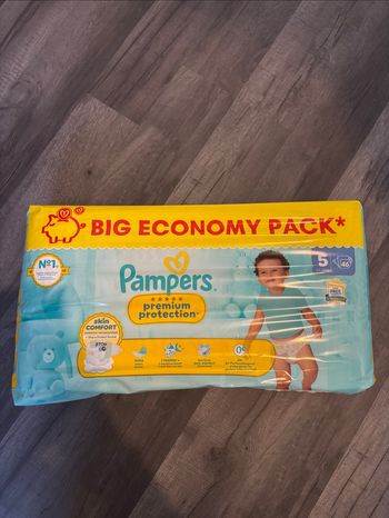 Couches Pampers prenium protection