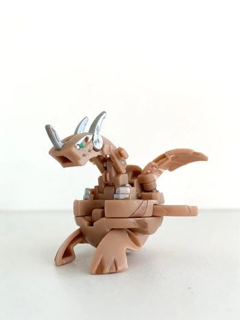 Bakugan Battle Brawlers Subterra Neo Dragonoid Vestroia
