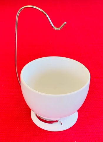 Bol à sauce, en céramique avec un accroche cuillère