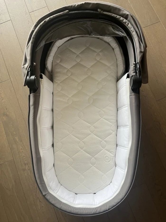 Poussette trio Cybex Priam 4 platinum - photo numéro 9