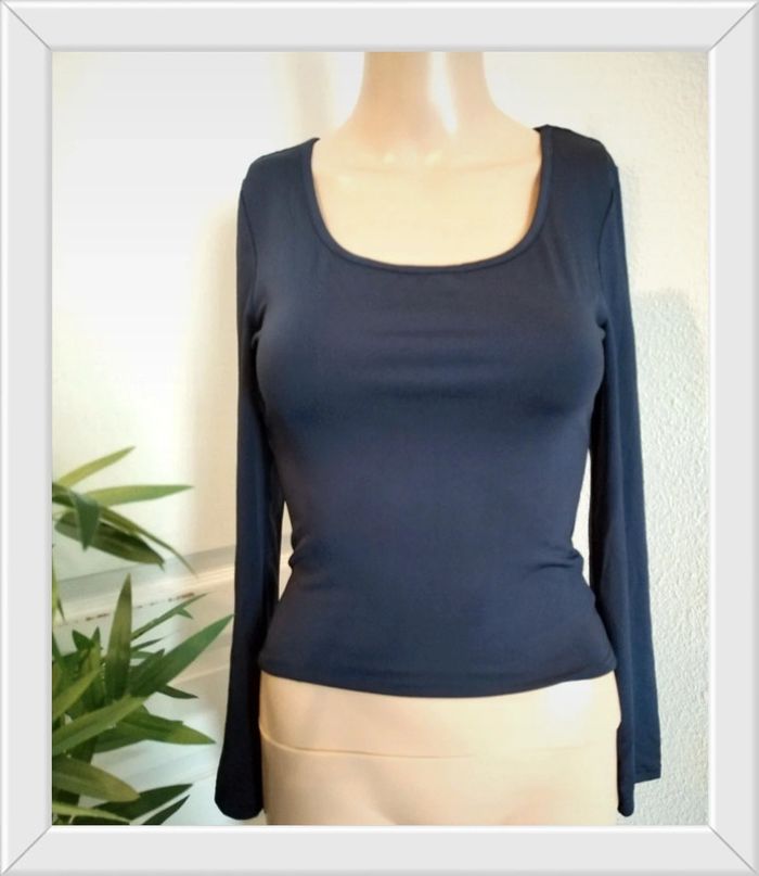 Top bleu marine Shein taille XS neuf, jamais porté
