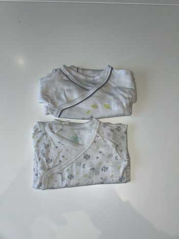 Lot de bodies 6 mois